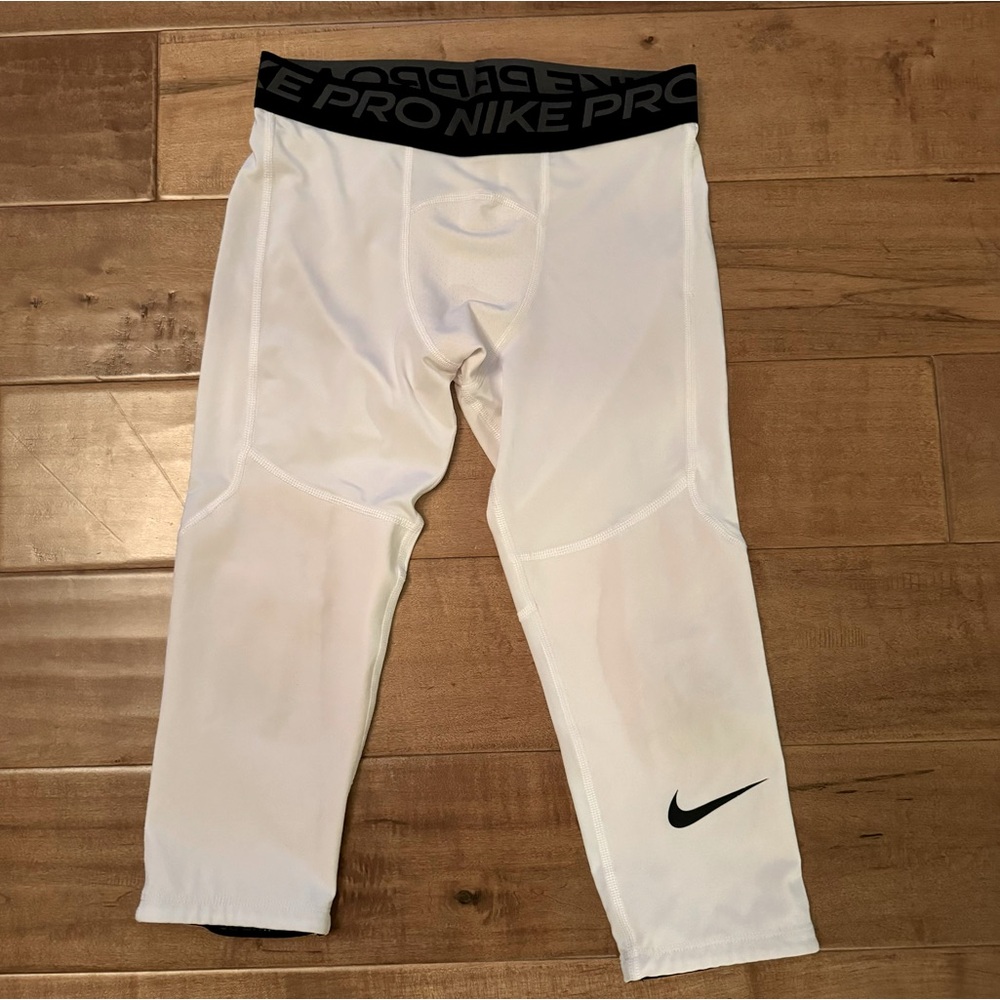 Like New Nike Pro Dri Fit Tights Leggings 3/4 Length White w Nike Pro Logo Waist